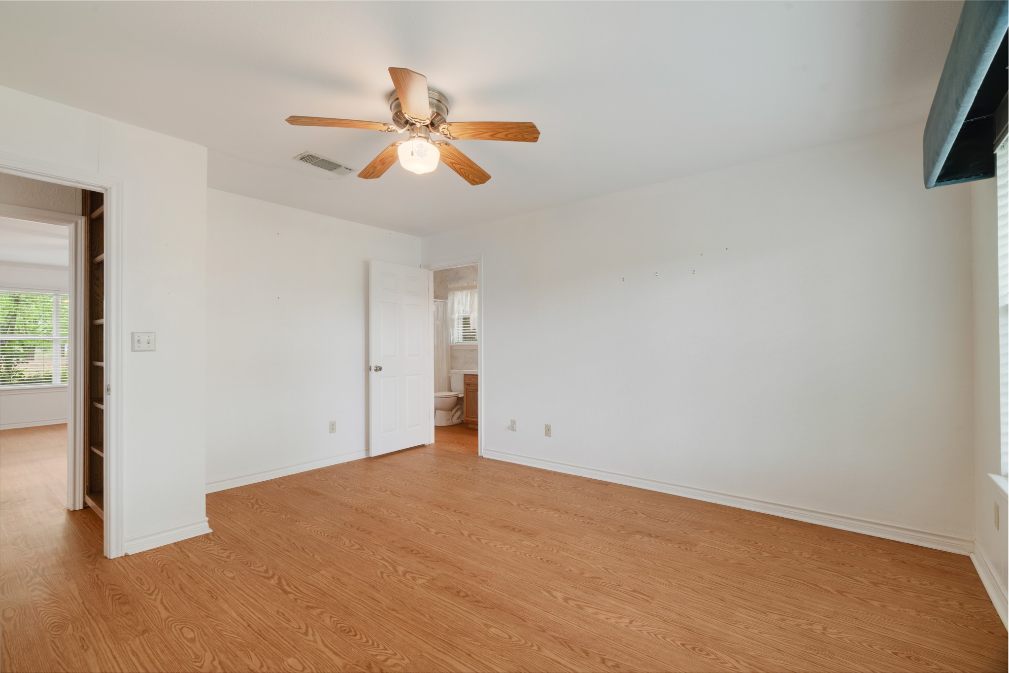 7757 Farm Road 137 Paris TX 75460