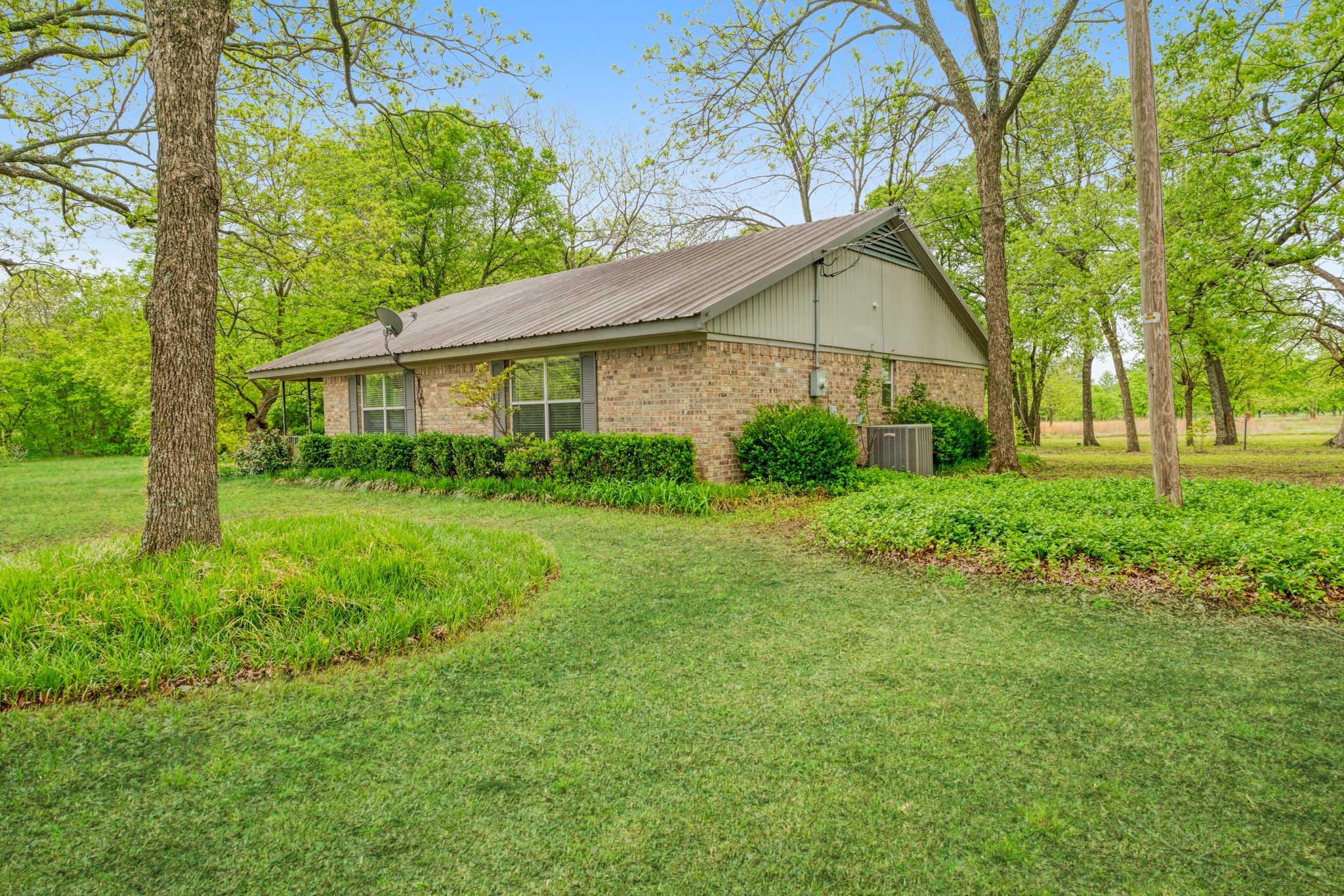7757 Farm Road 137 Paris TX 75460