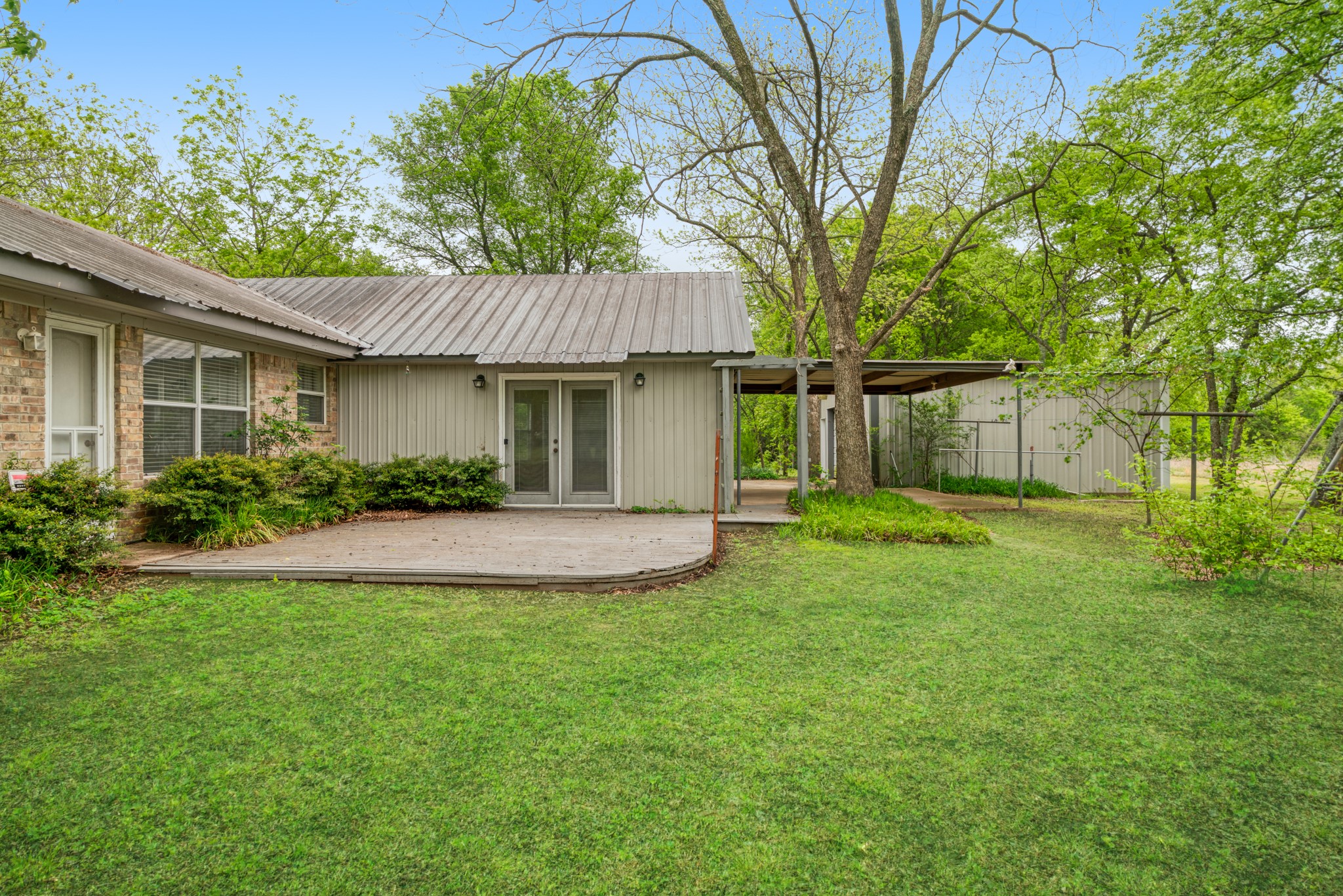 7757 Farm Road 137 Paris TX 75460