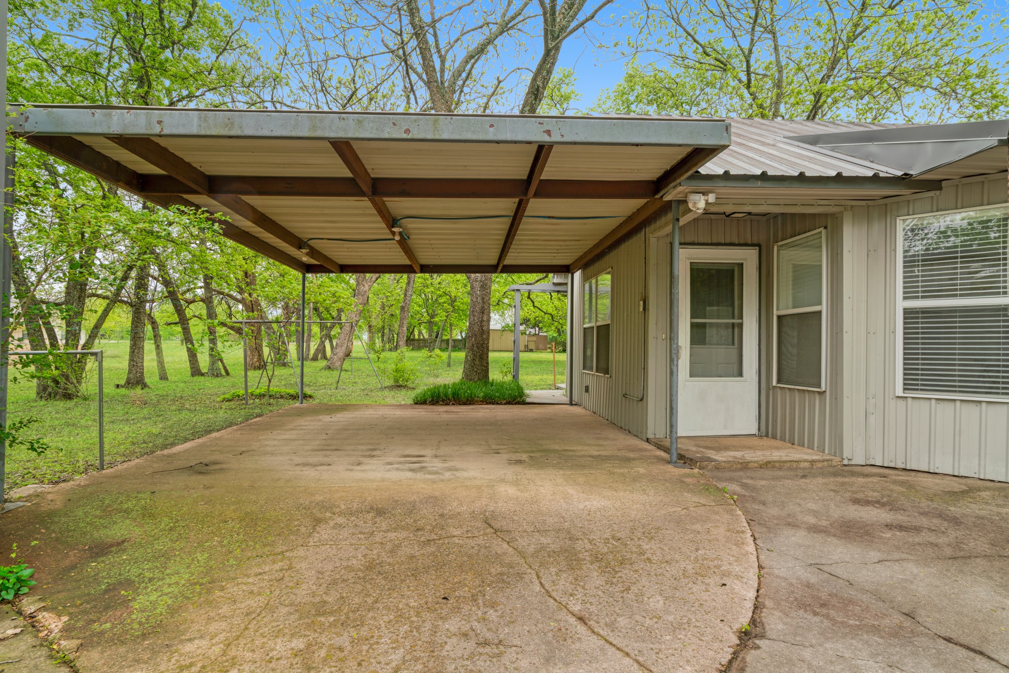 7757 Farm Road 137 Paris TX 75460