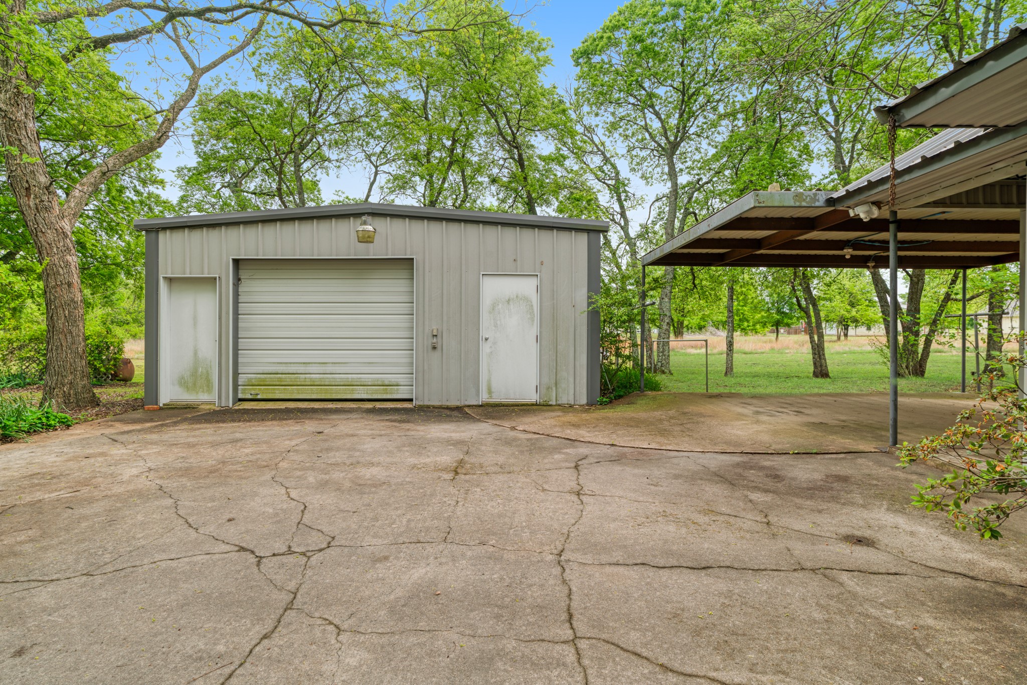 7757 Farm Road 137 Paris TX 75460