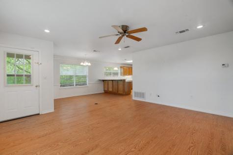 7757 Farm Road 137 Paris TX 75460