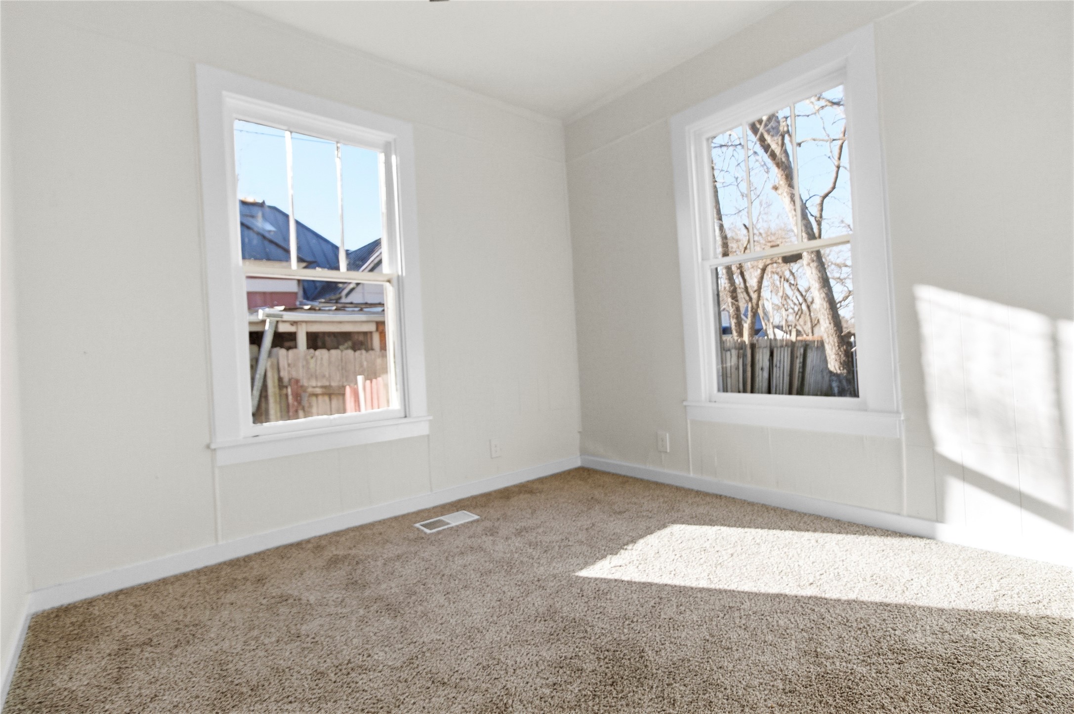 215 E 12th Street Bonham TX 75418