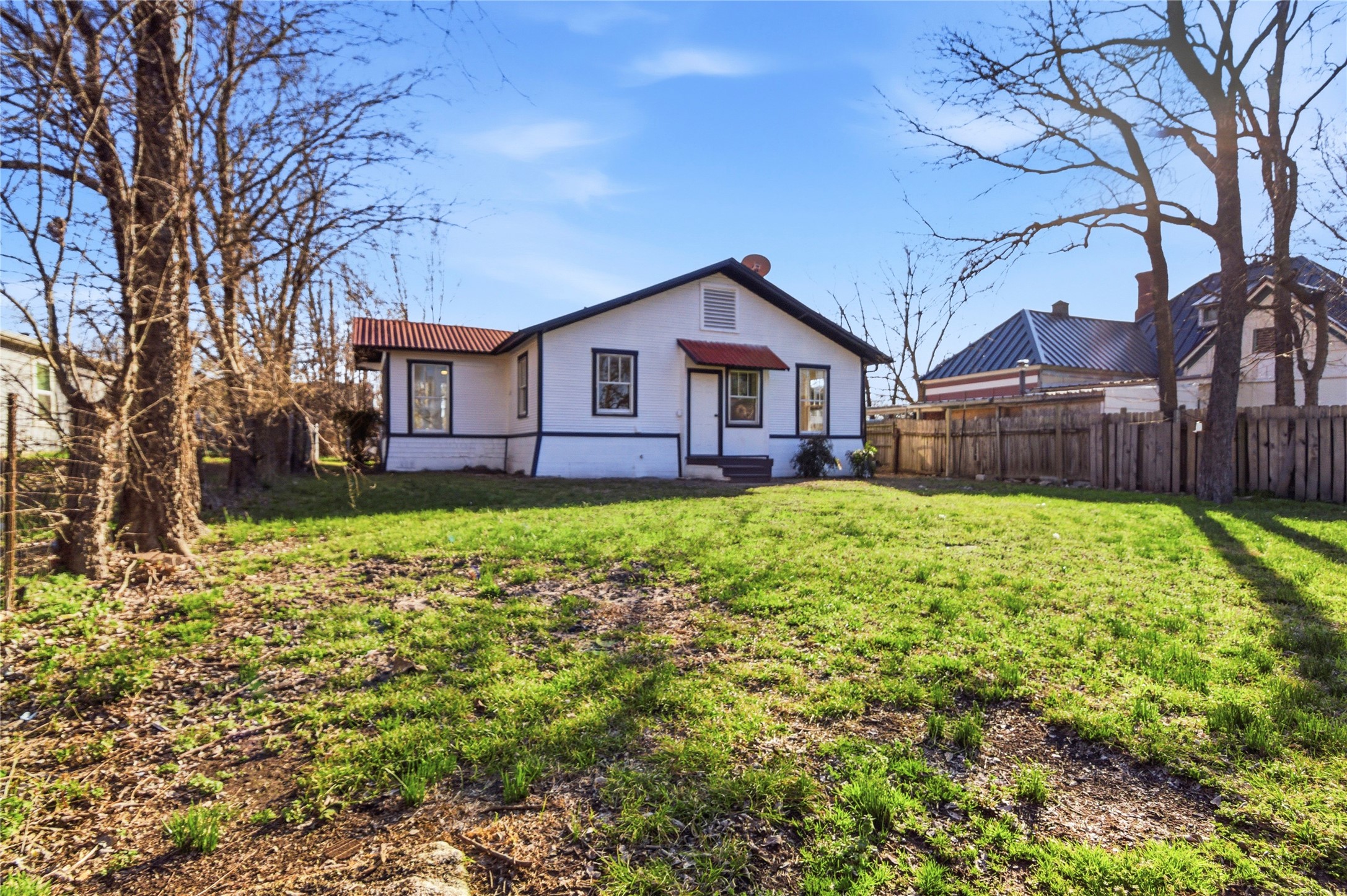215 E 12th Street Bonham TX 75418