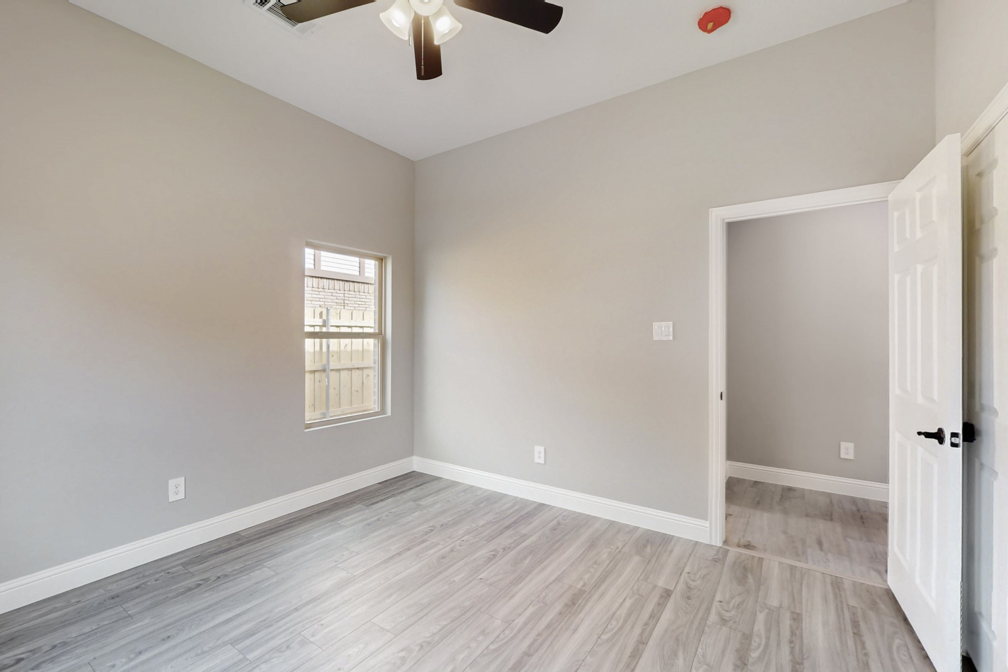706 Poinsettia Lancaster TX 75146