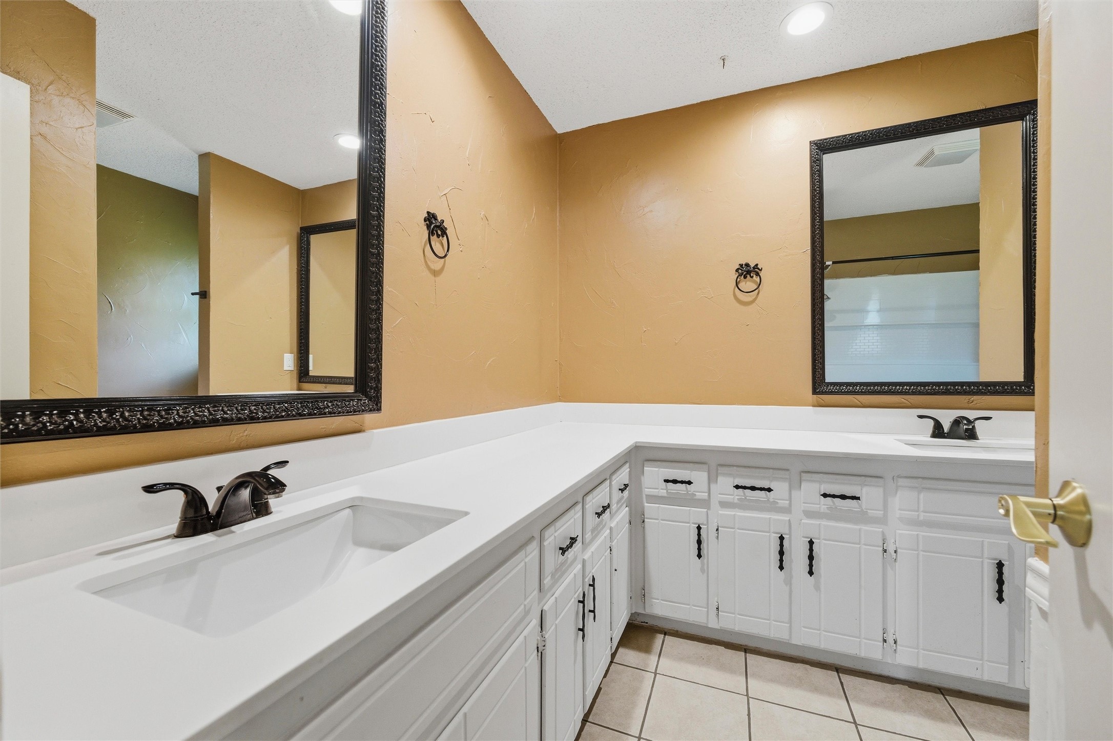 6808 Winifred Drive Fort Worth TX 76133