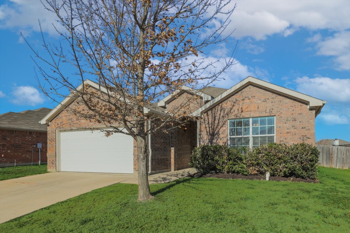 907 Mazatlan Court Arlington TX 76002