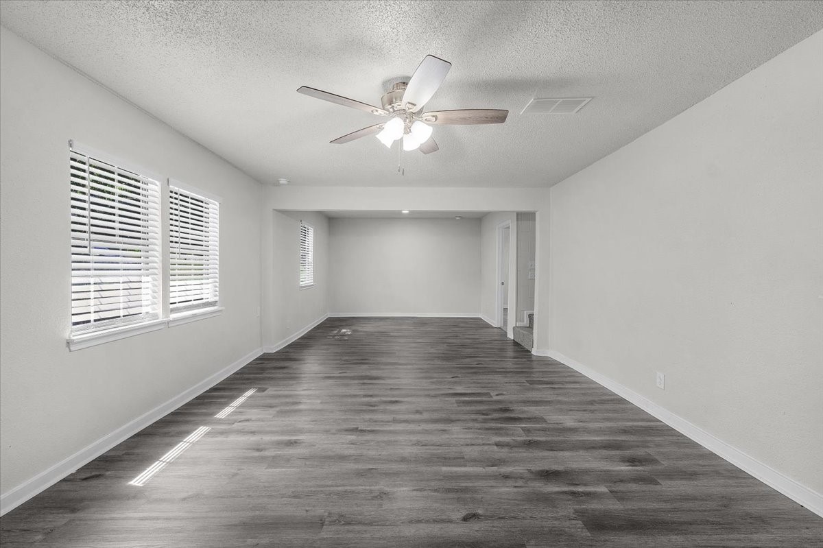 643 E Columbia Drive Azle TX 76020