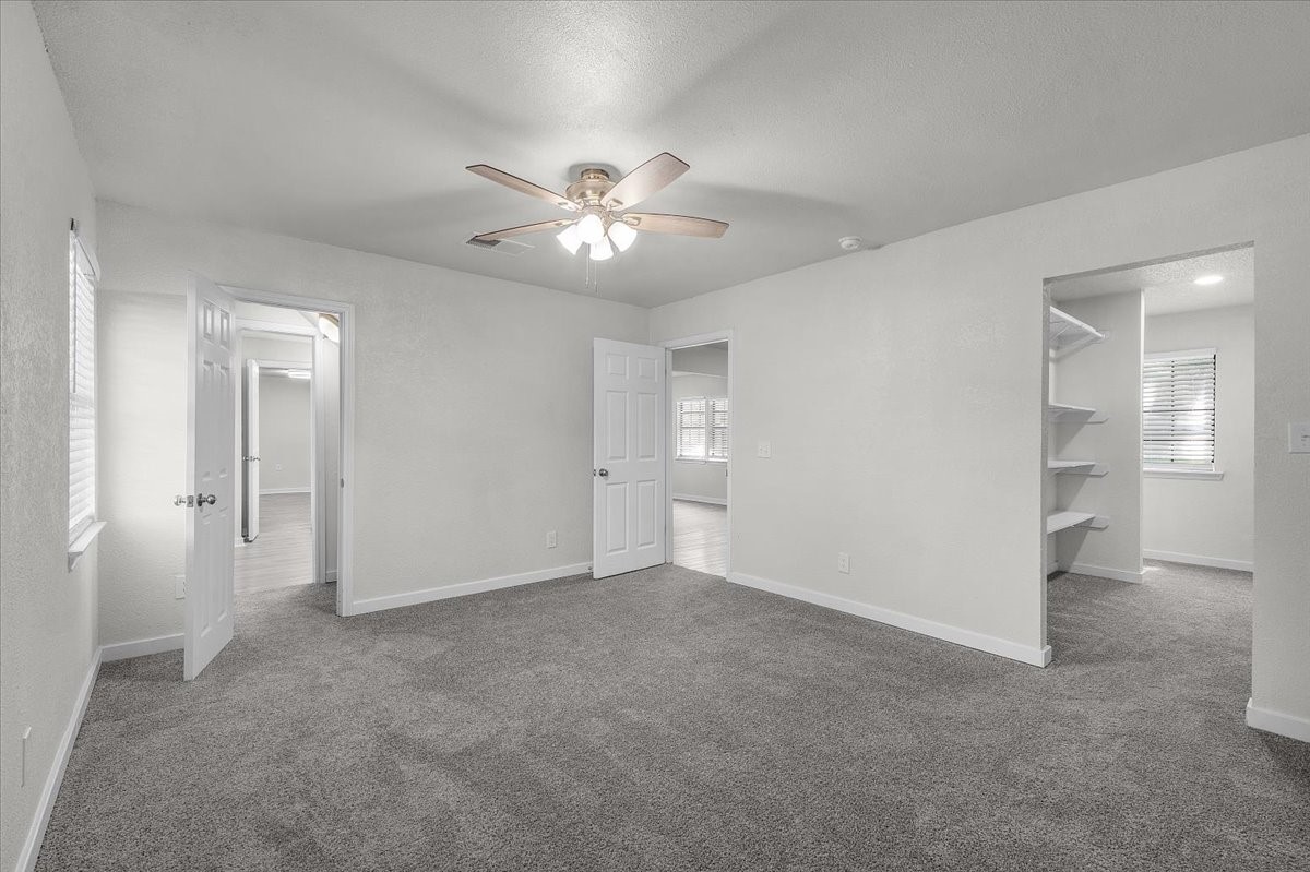 643 E Columbia Drive Azle TX 76020