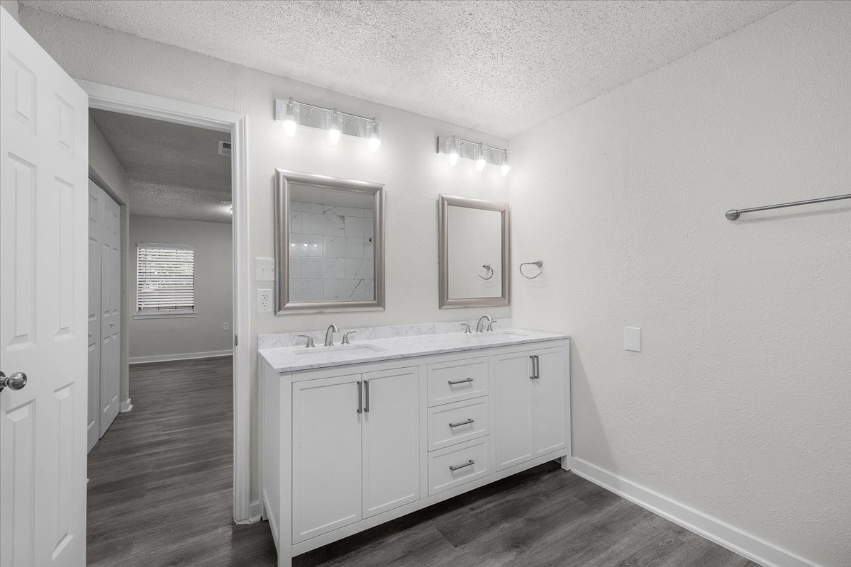 643 E Columbia Drive Azle TX 76020