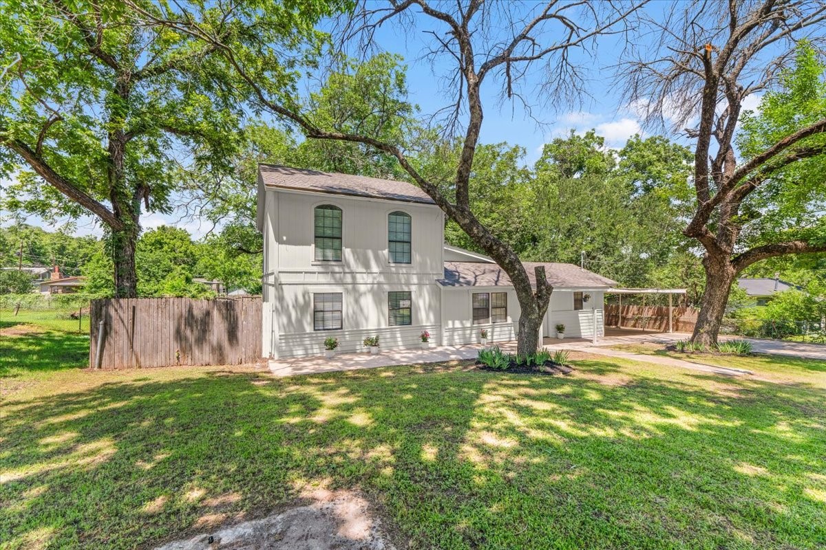 643 E Columbia Drive Azle TX 76020