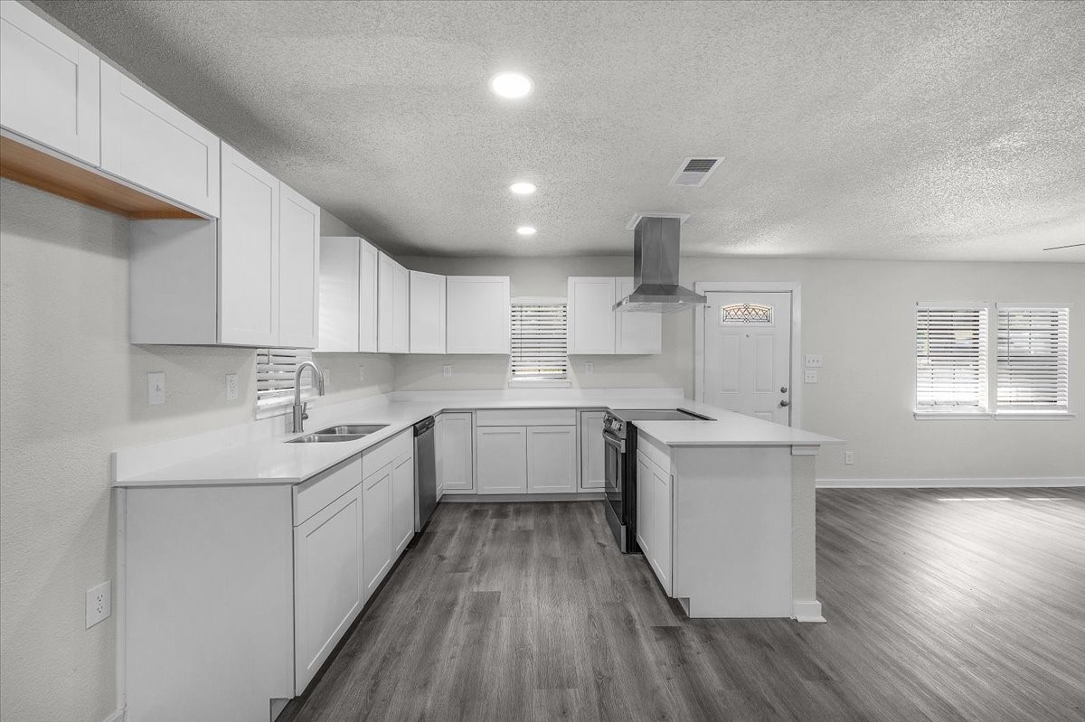 643 E Columbia Drive Azle TX 76020