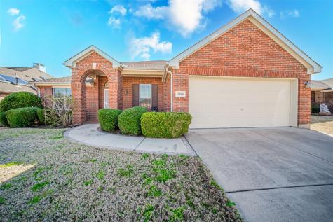 4280 Lakemont Drive Grand Prairie TX 75052