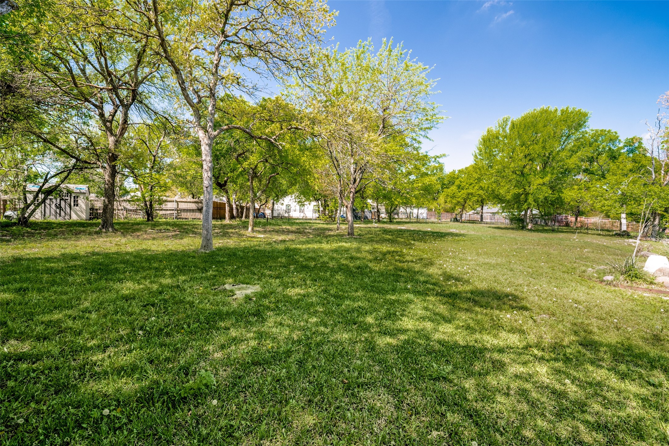 114 Danielle Drive Hudson Oaks TX 76087