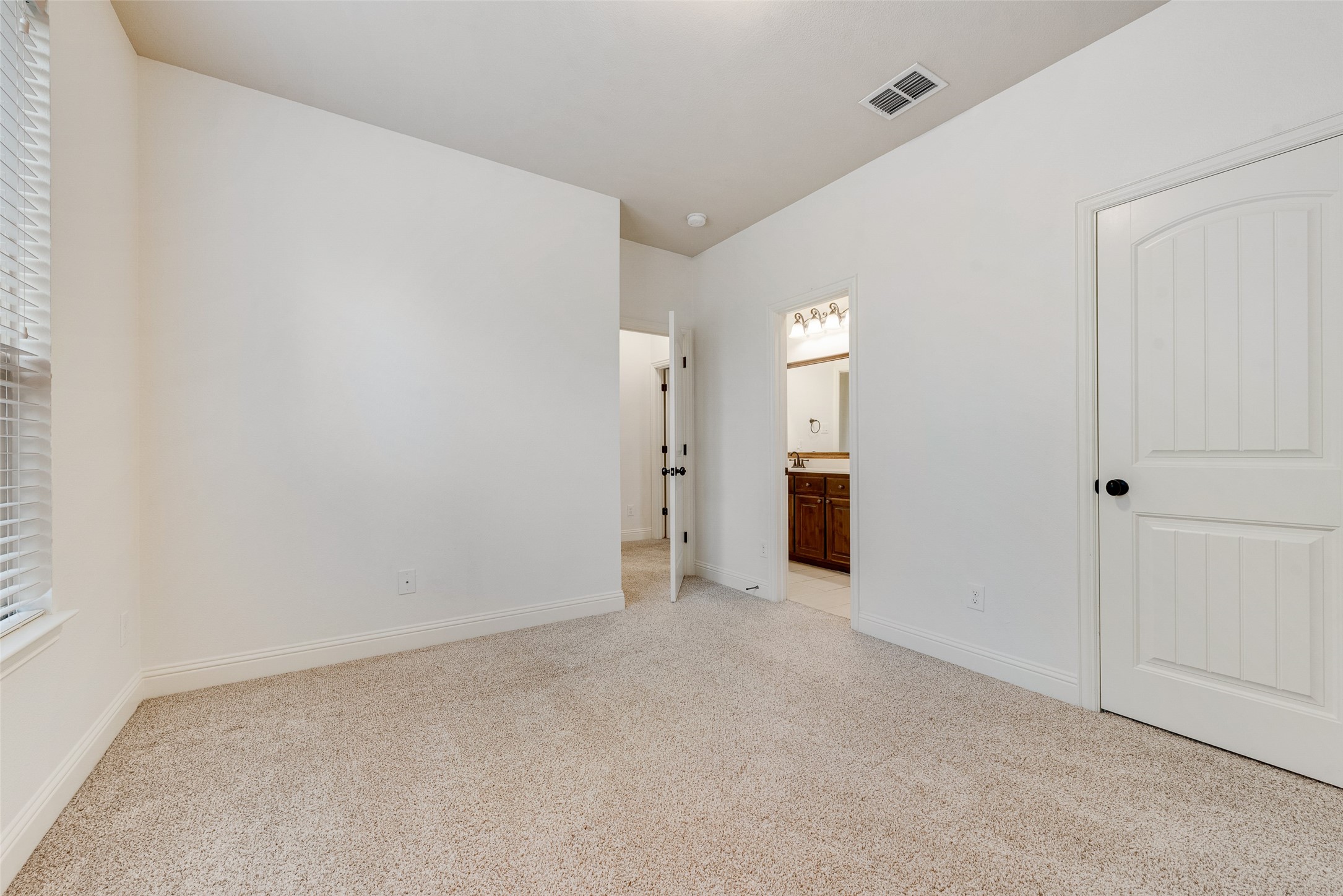 5039 Venecia Way Grand Prairie TX 75052