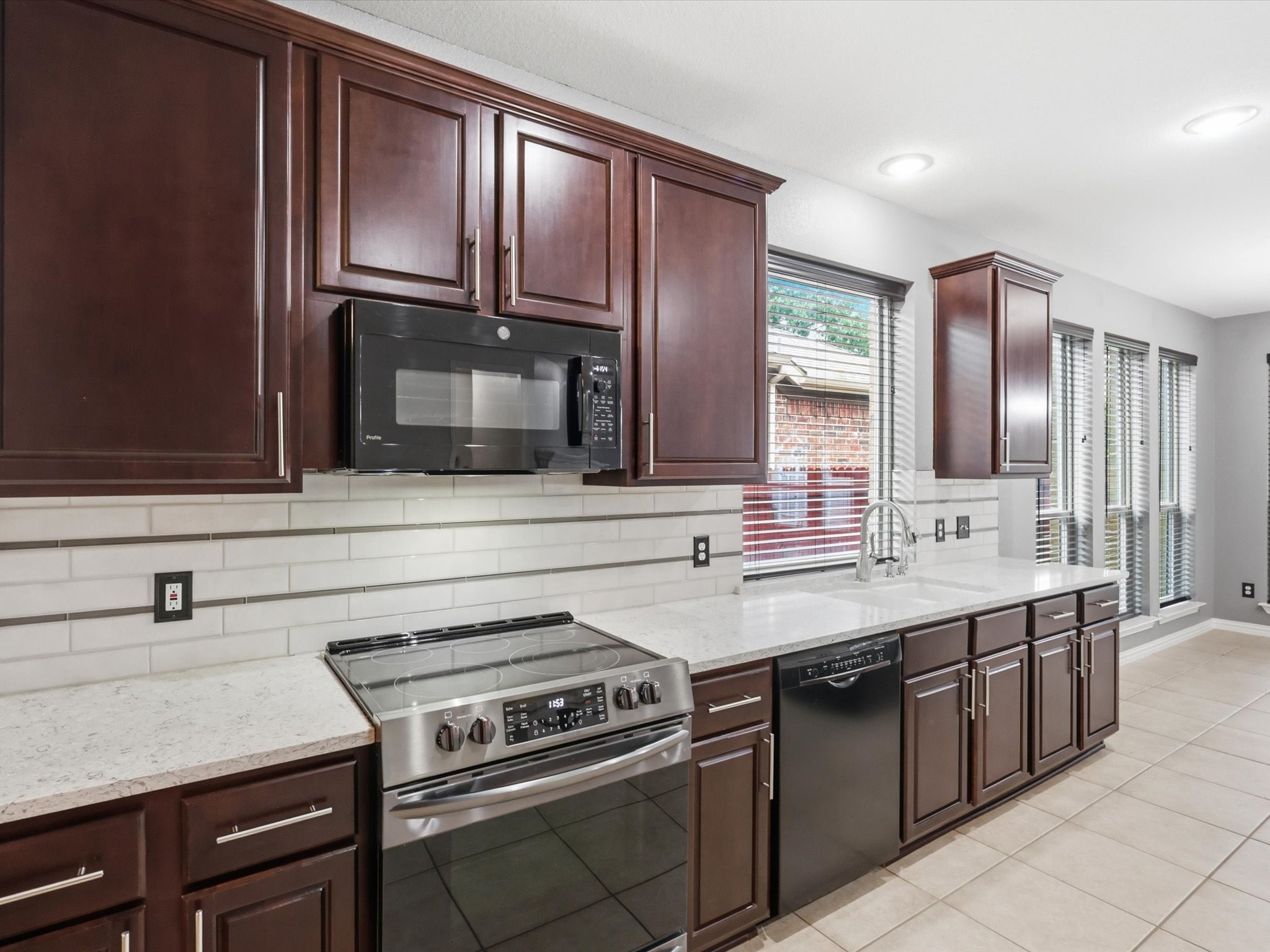217 Cox Drive Fate TX 75087