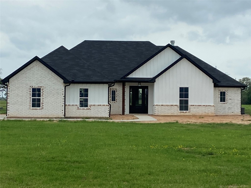 263 Vz County Road 1312 Van TX 75790