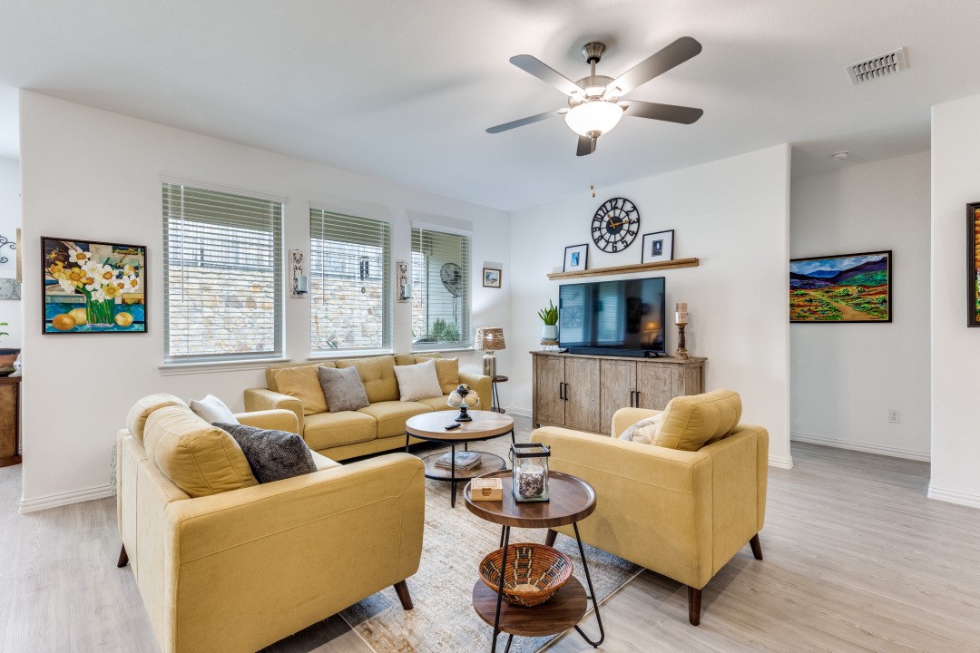 1213 Dragon Way Azle TX 76020
