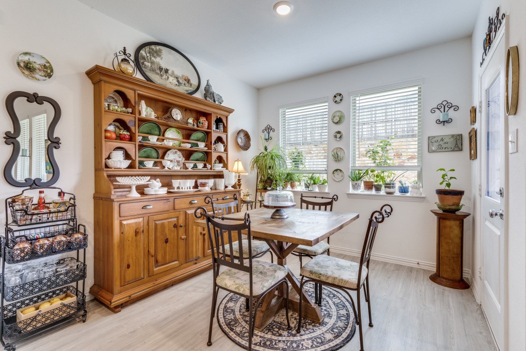 1213 Dragon Way Azle TX 76020