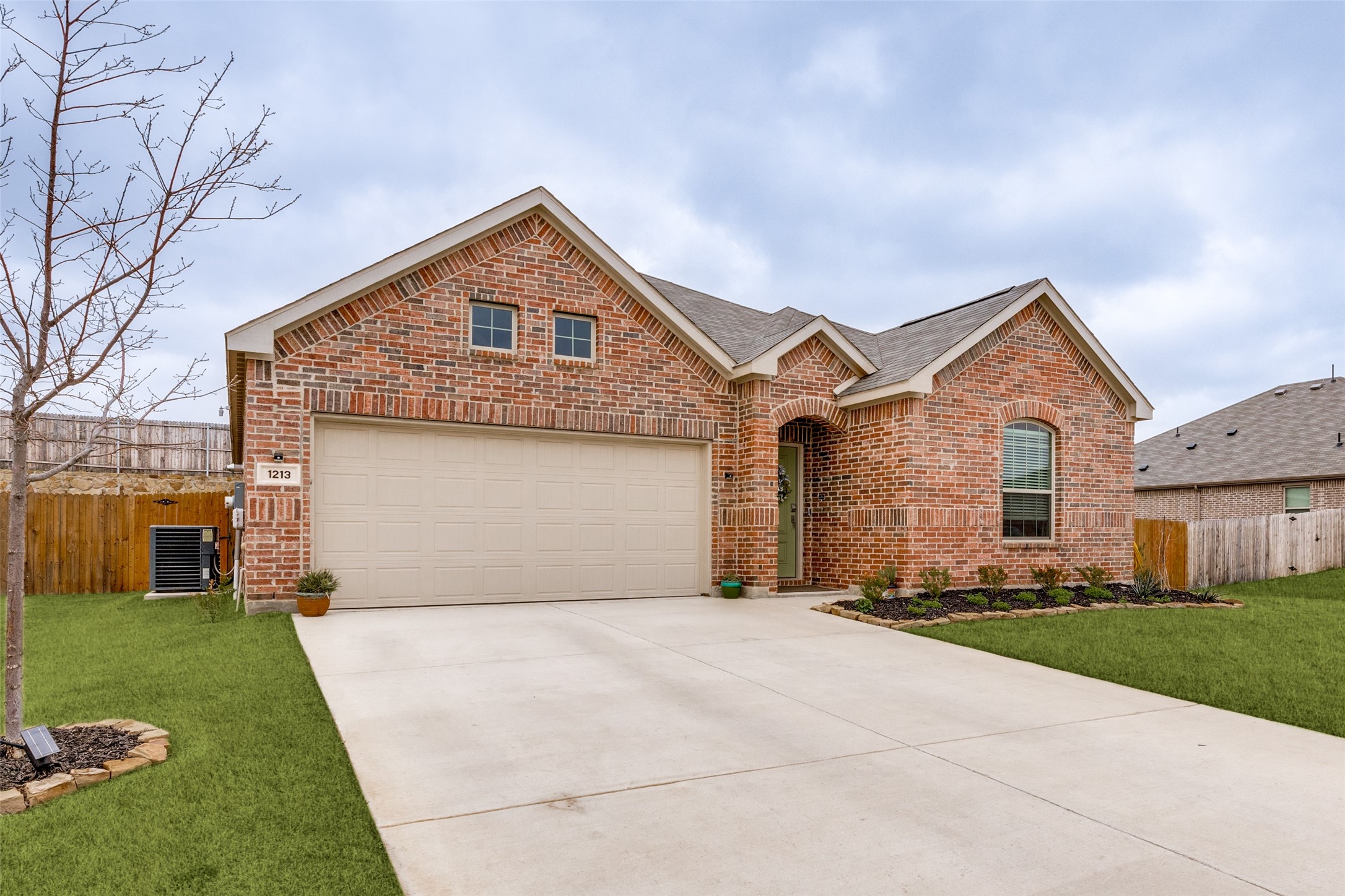 1213 Dragon Way Azle TX 76020