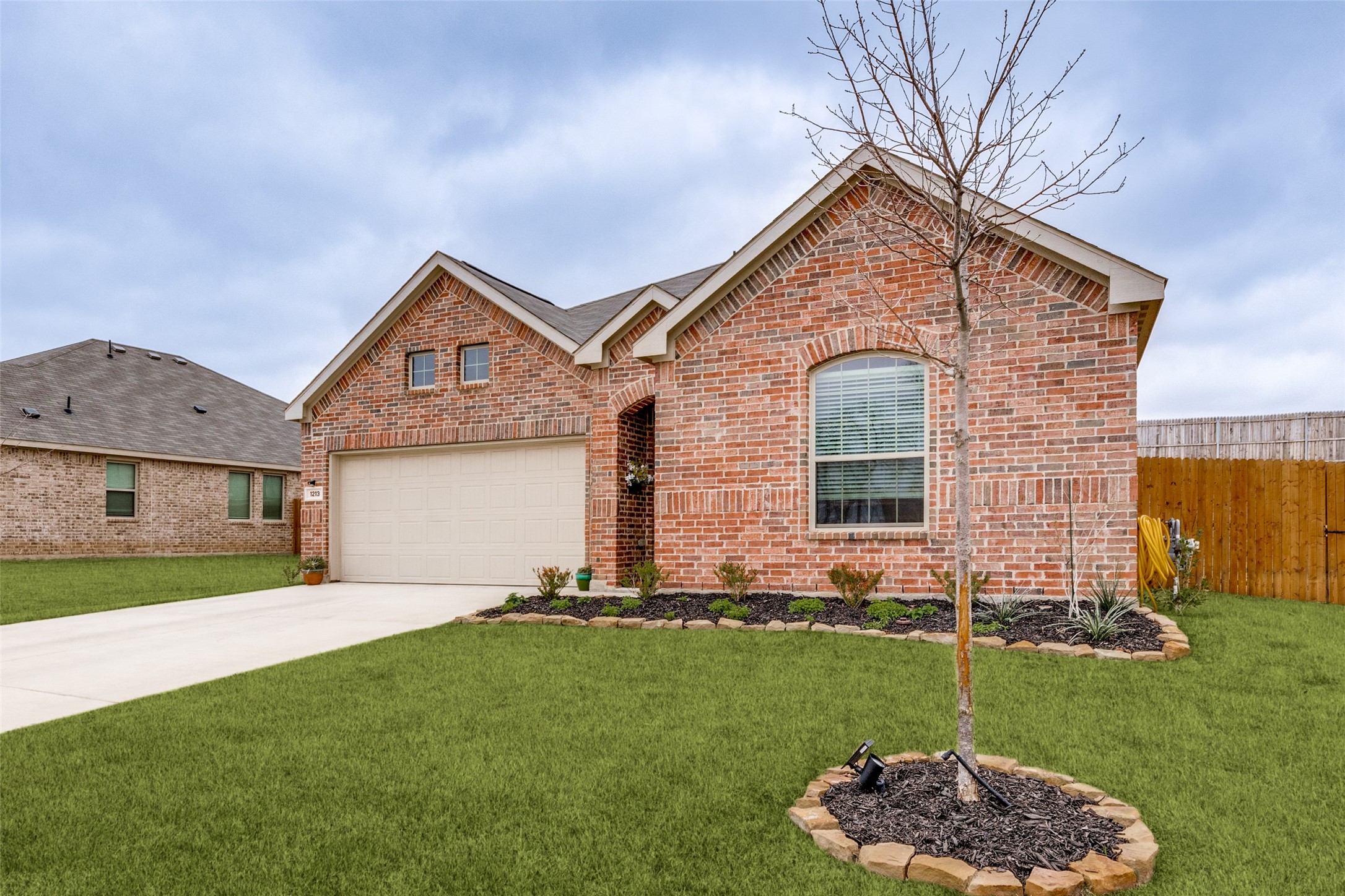 1213 Dragon Way Azle TX 76020