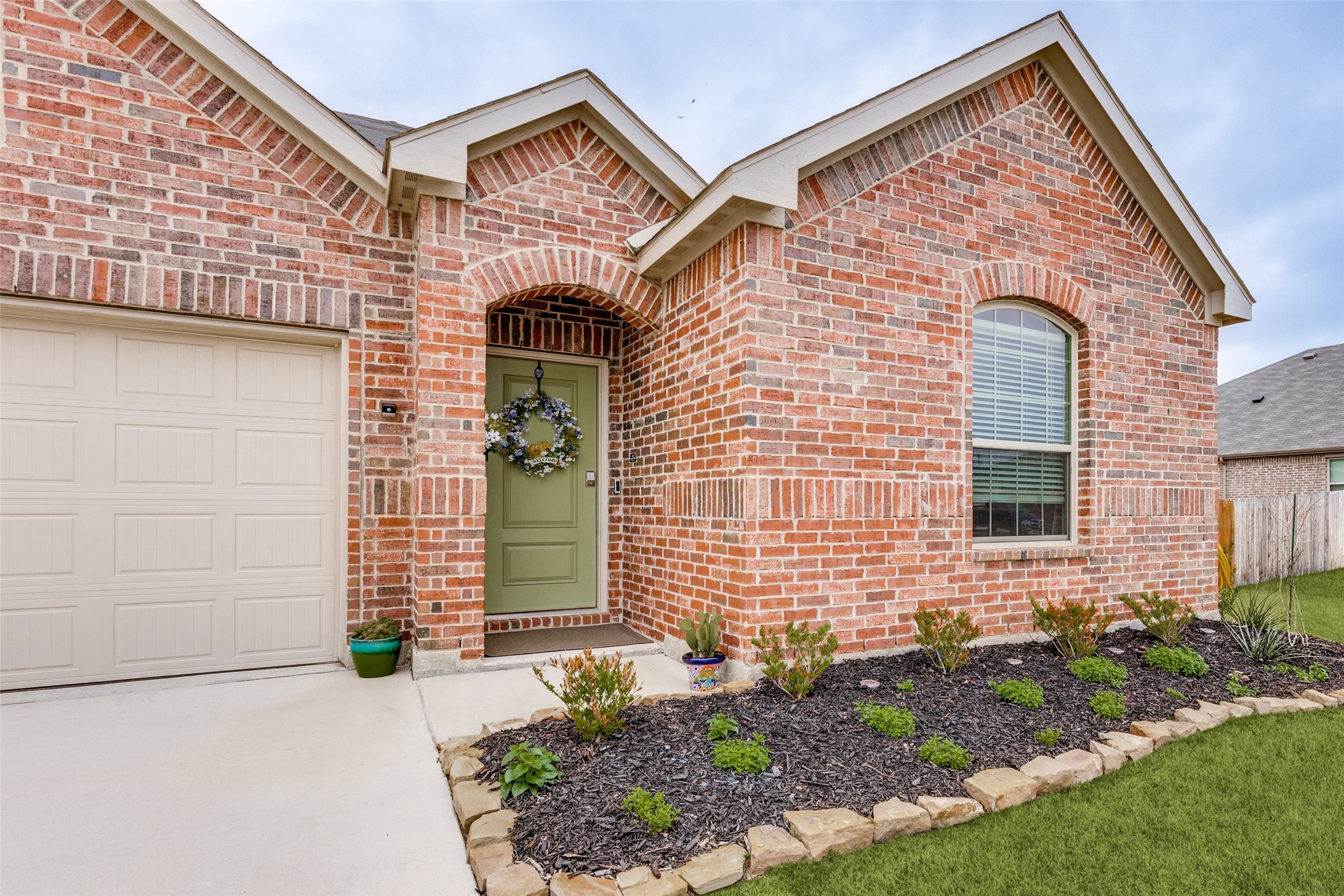 1213 Dragon Way Azle TX 76020