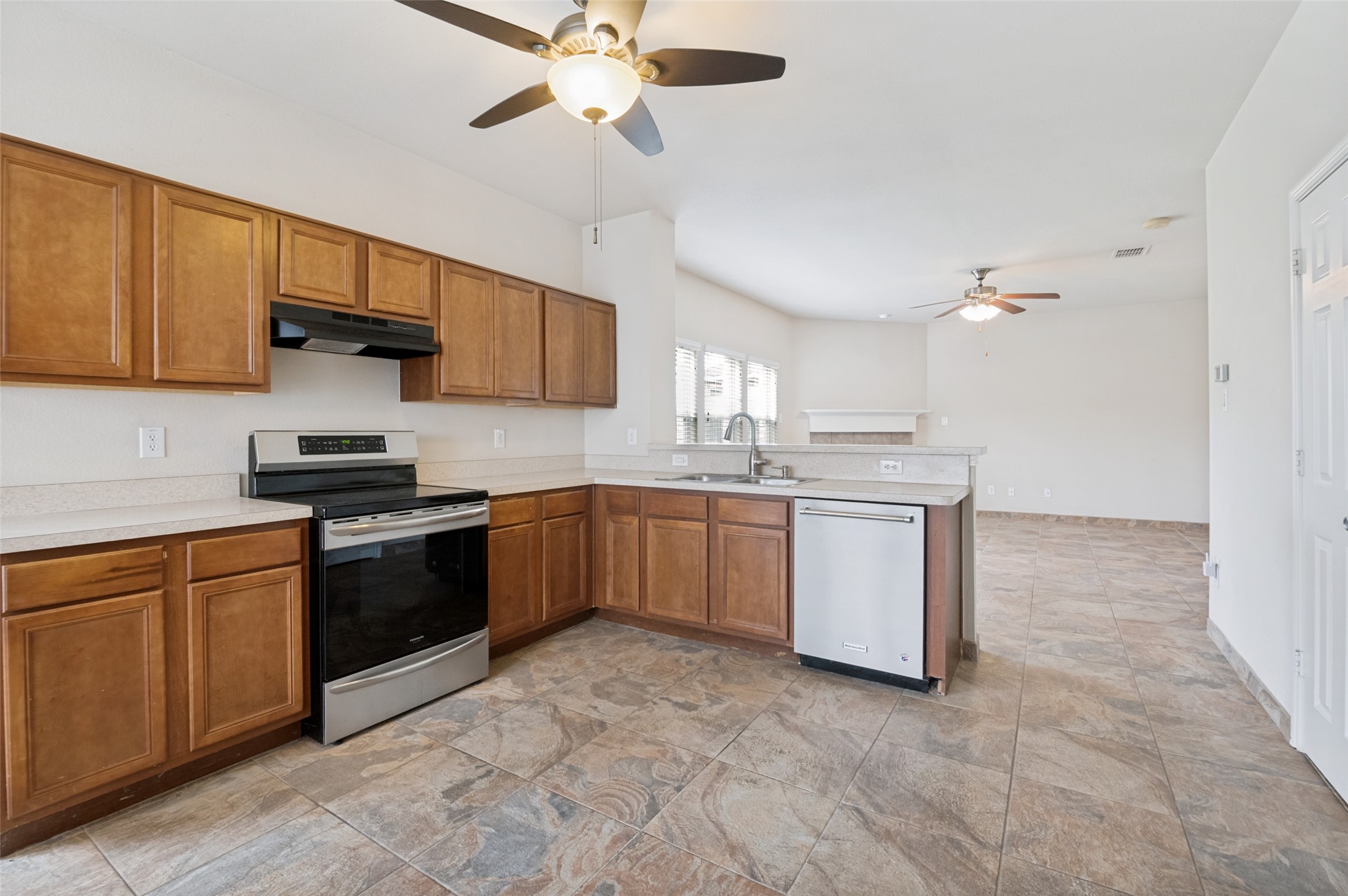 5891 Candlelight Lane Grand Prairie TX 75052