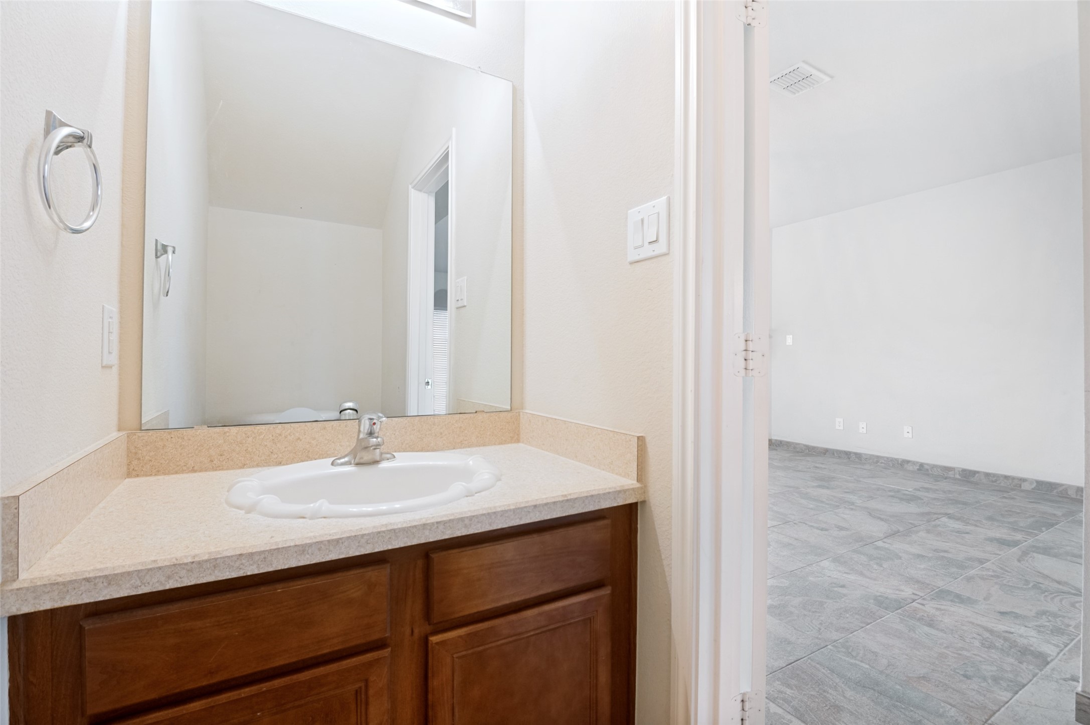 5891 Candlelight Lane Grand Prairie TX 75052