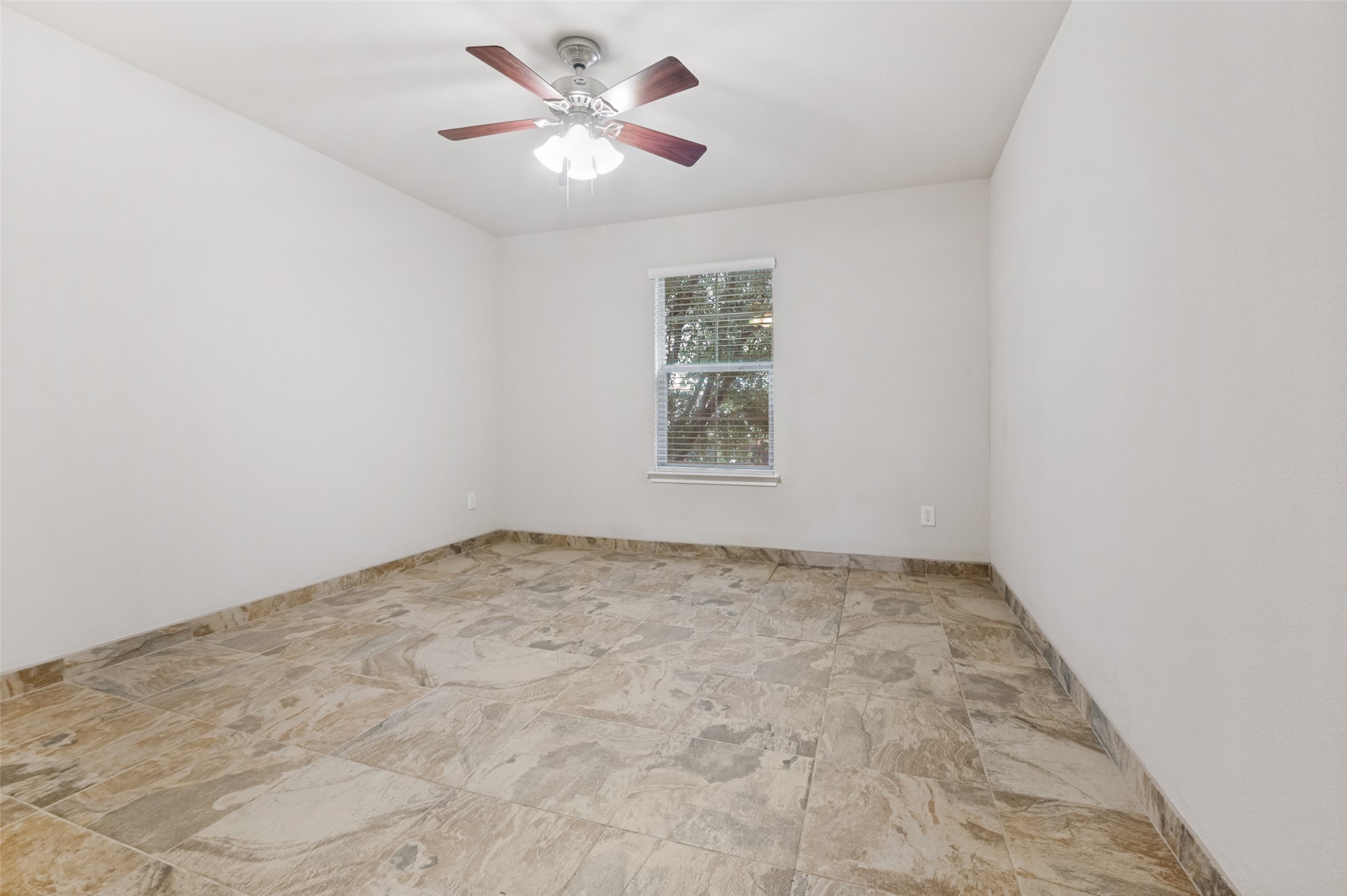5891 Candlelight Lane Grand Prairie TX 75052
