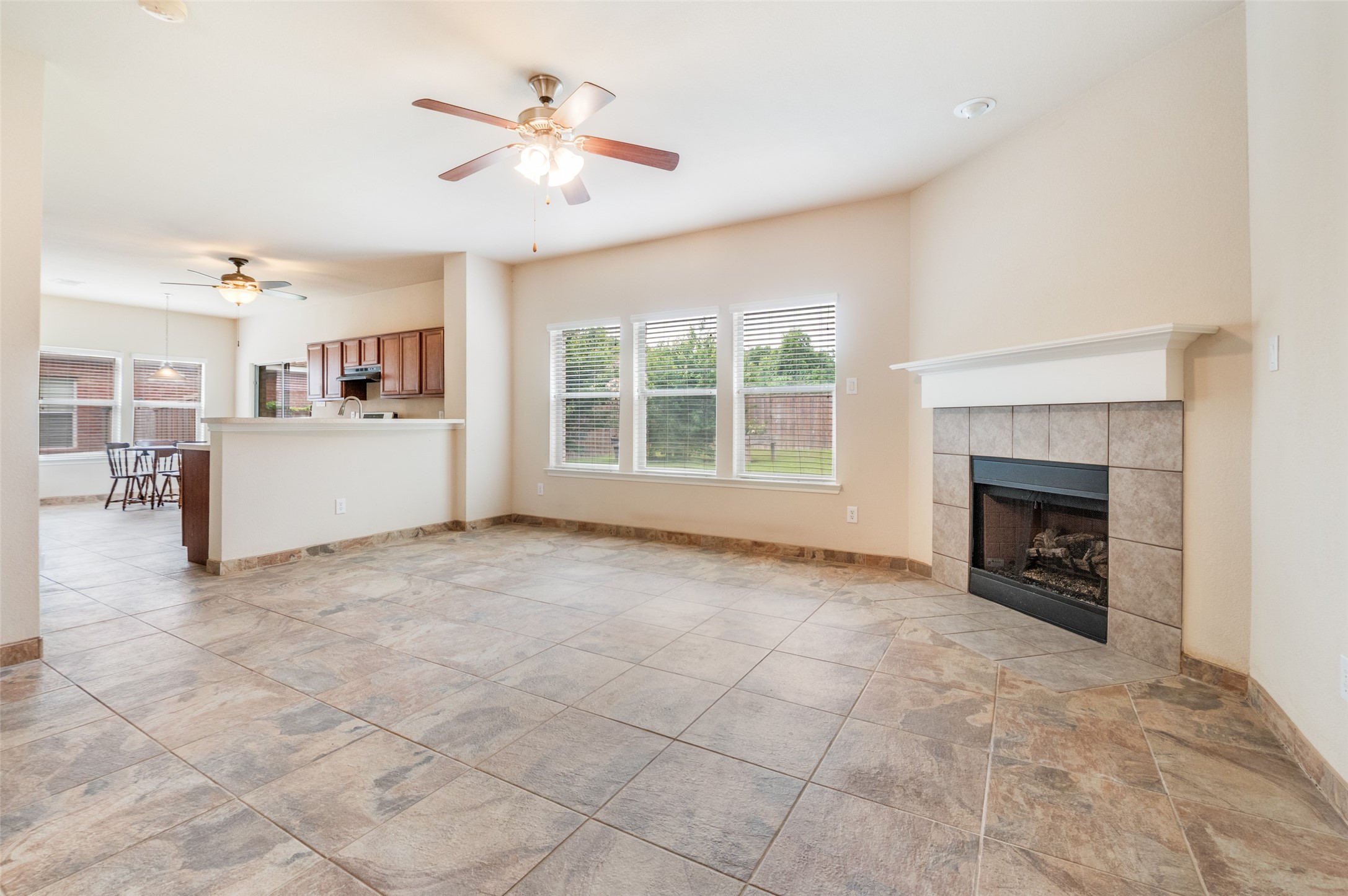 5891 Candlelight Lane Grand Prairie TX 75052