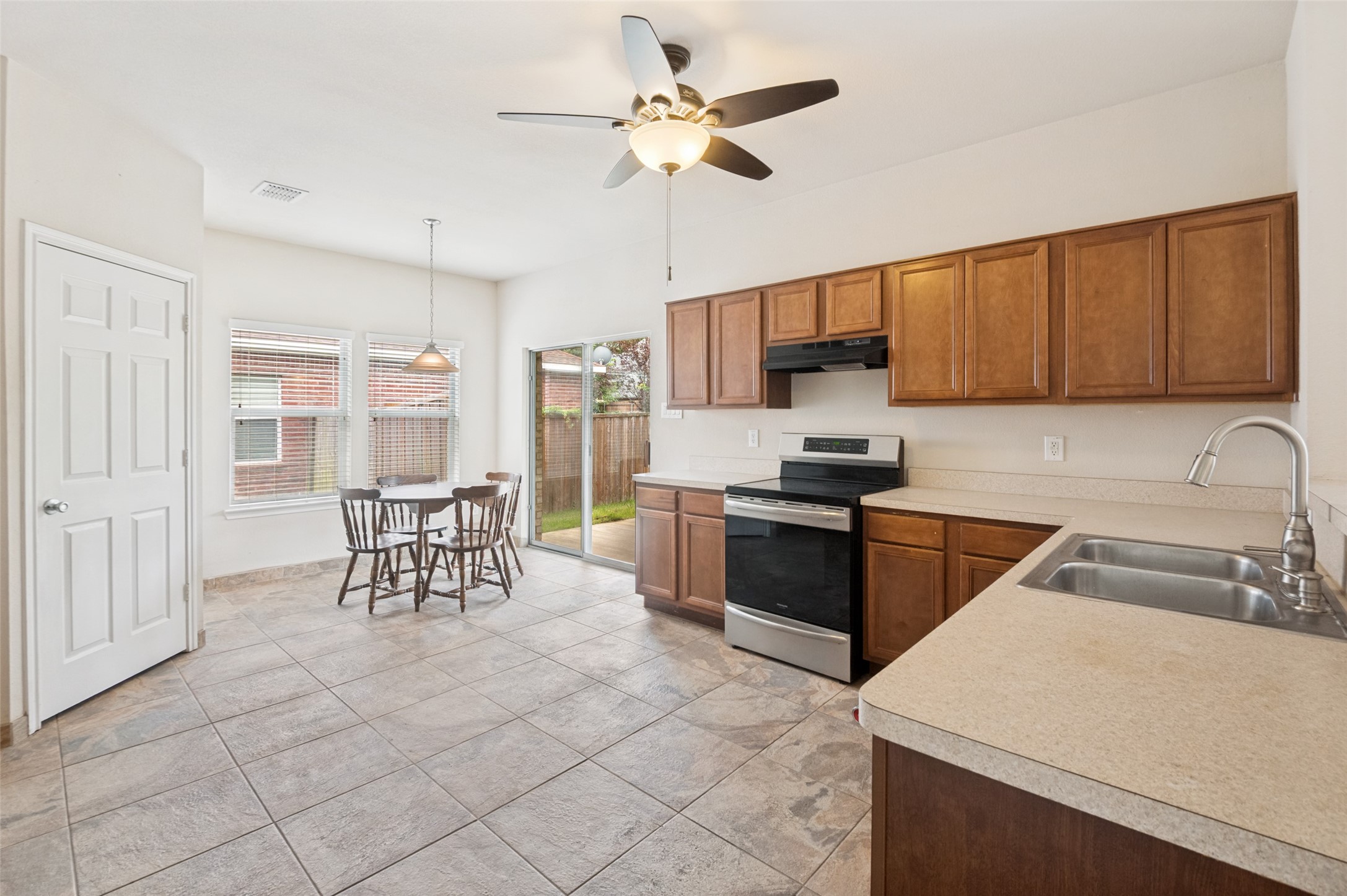 5891 Candlelight Lane Grand Prairie TX 75052