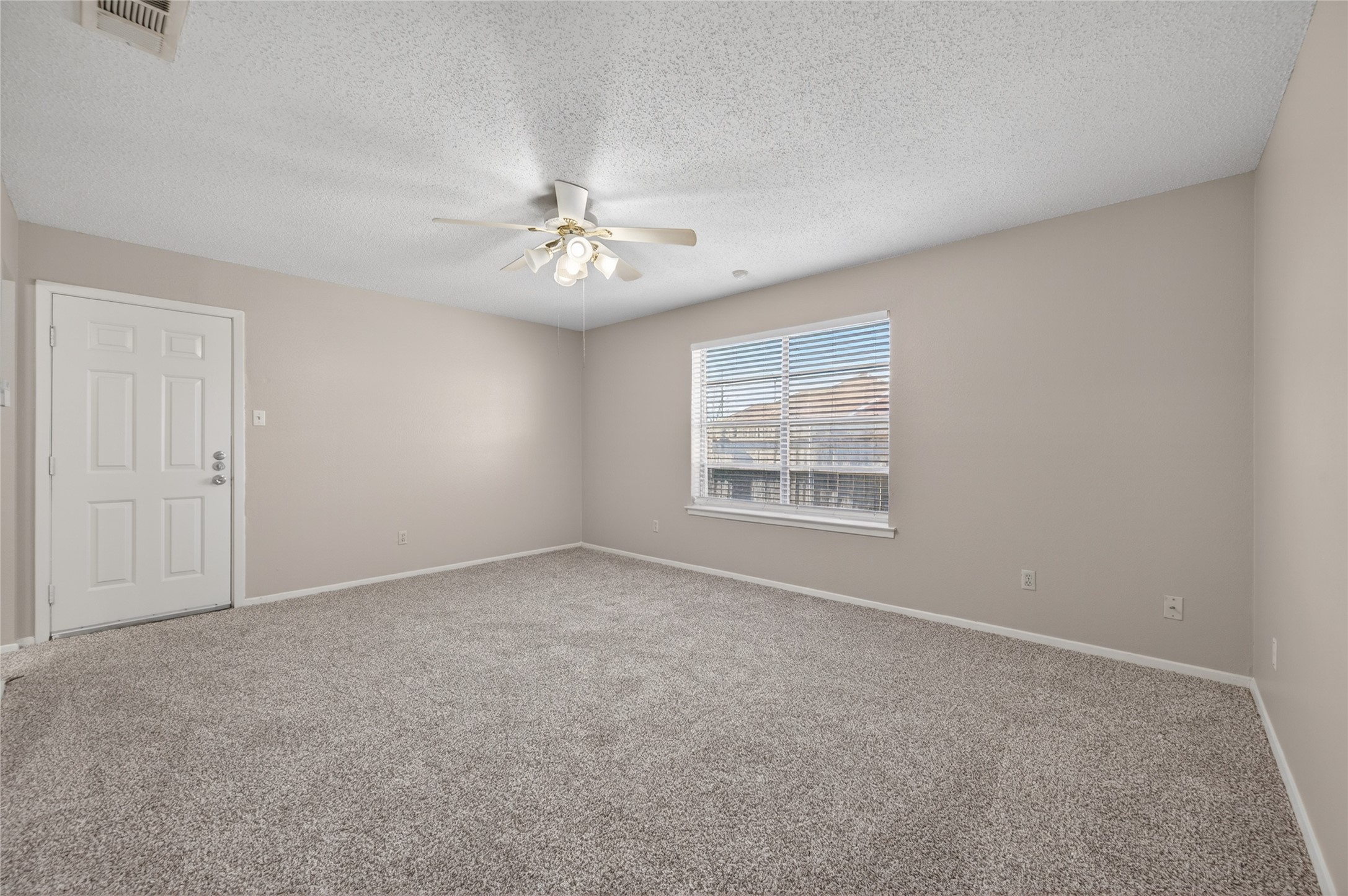 1034 Tennessee Trail Arlington TX 76017