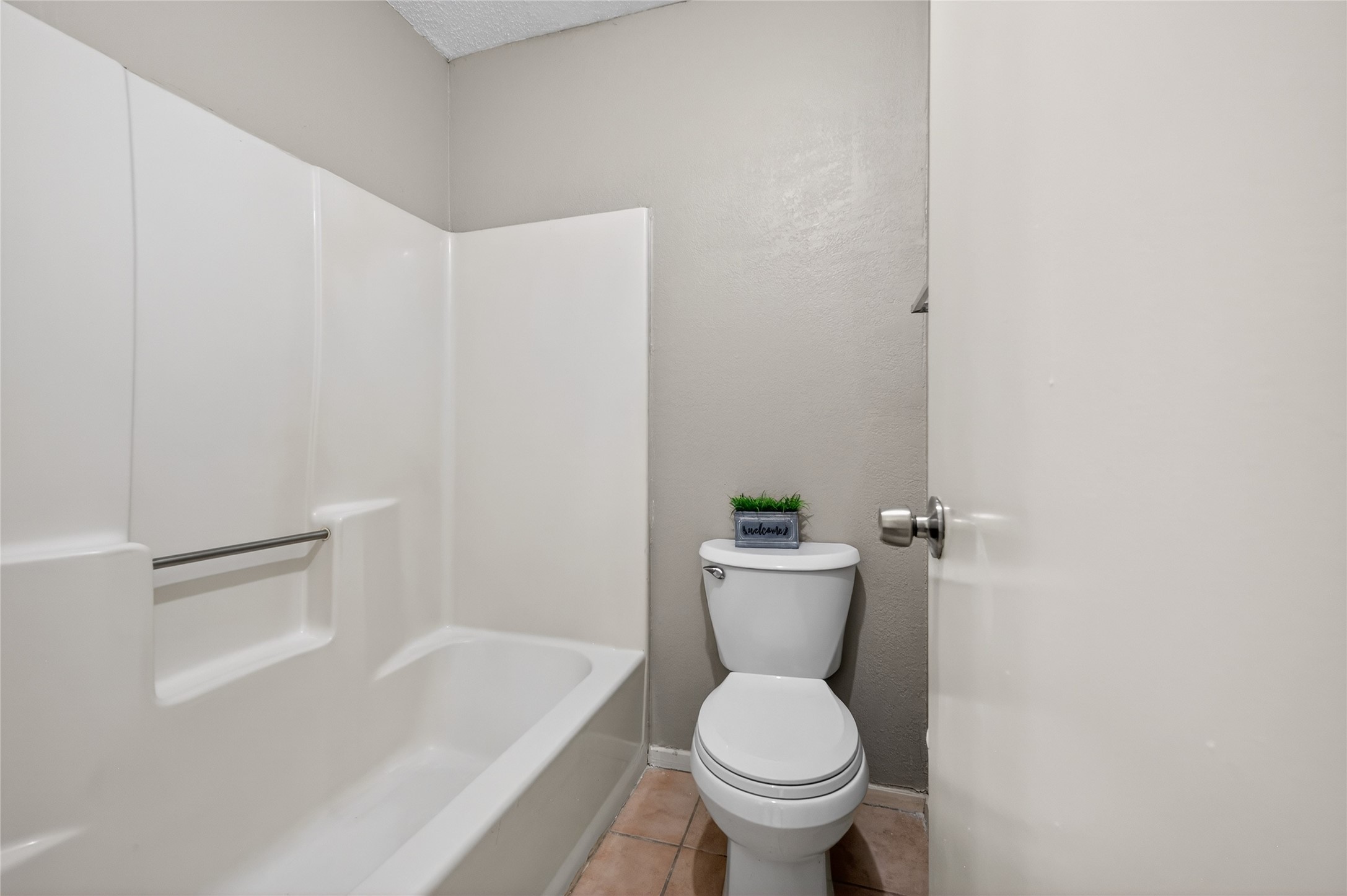 1034 Tennessee Trail Arlington TX 76017