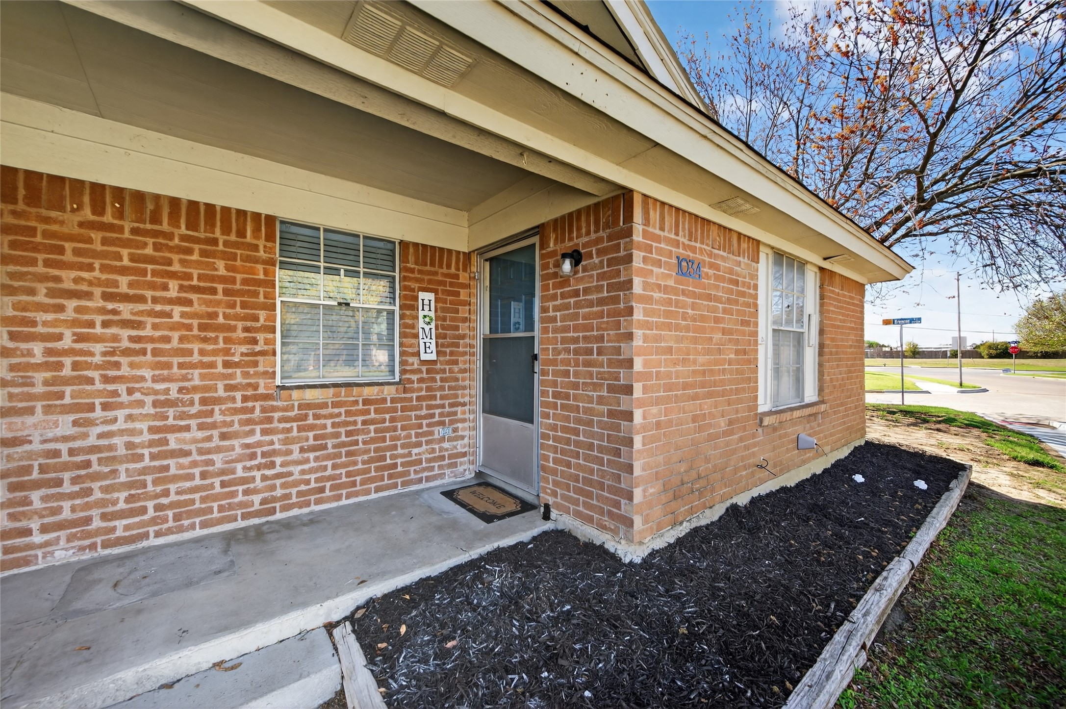 1034 Tennessee Trail Arlington TX 76017