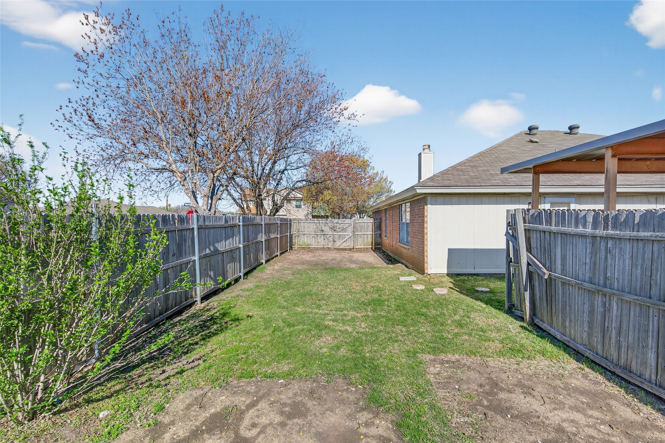 1034 Tennessee Trail Arlington TX 76017