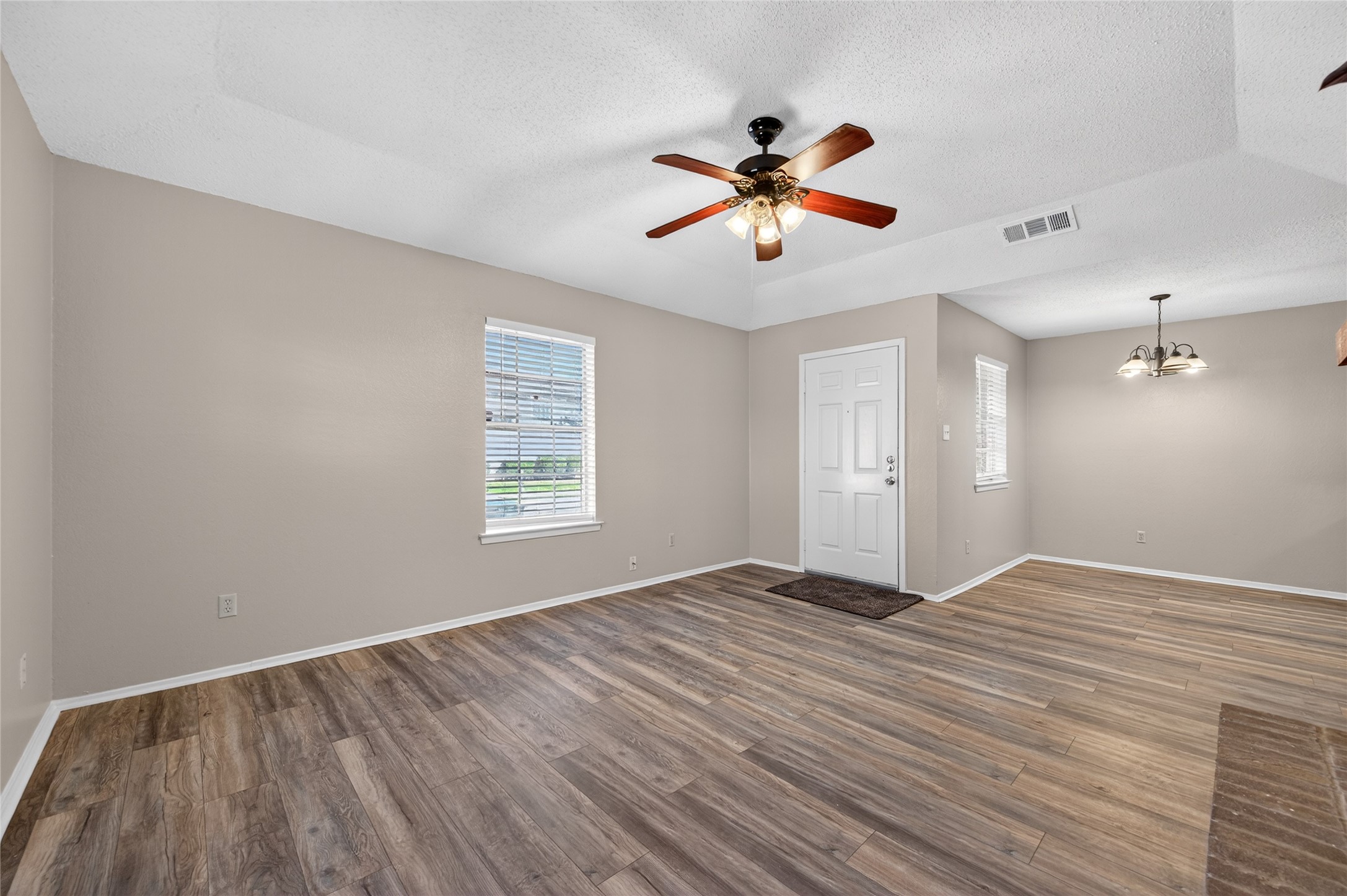 1034 Tennessee Trail Arlington TX 76017
