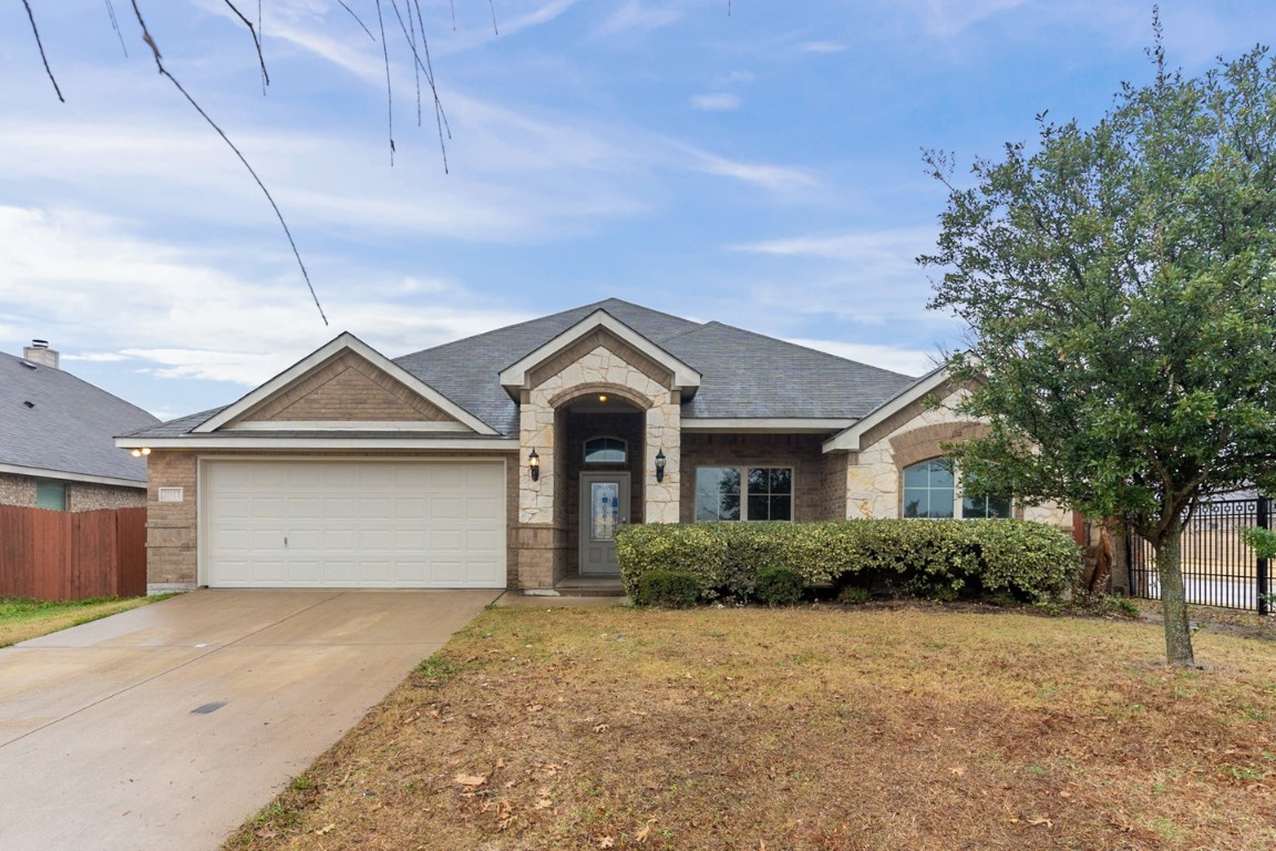 2041 Wellington Point Heartland TX 75126