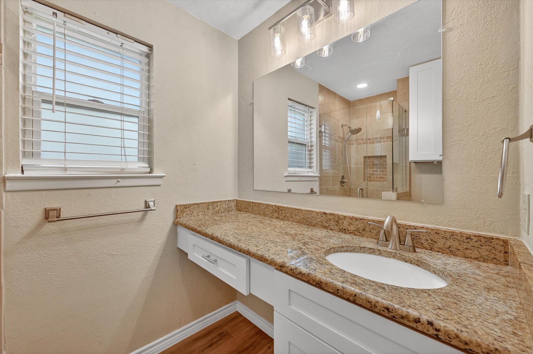 5801 Haney Drive Watauga TX 76148