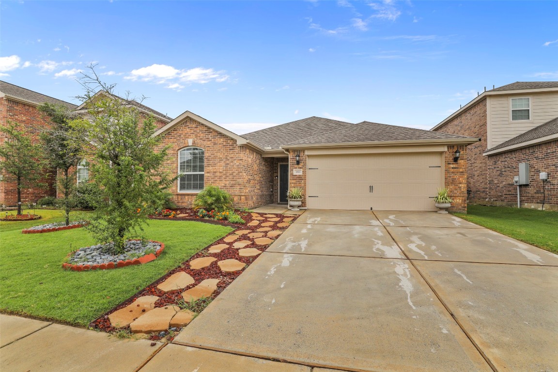 1811 Hot Springs Way Princeton TX 75407