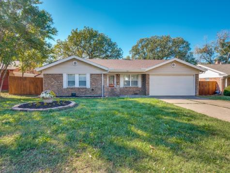 924 Blue Lake Drive Fort Worth TX 76103