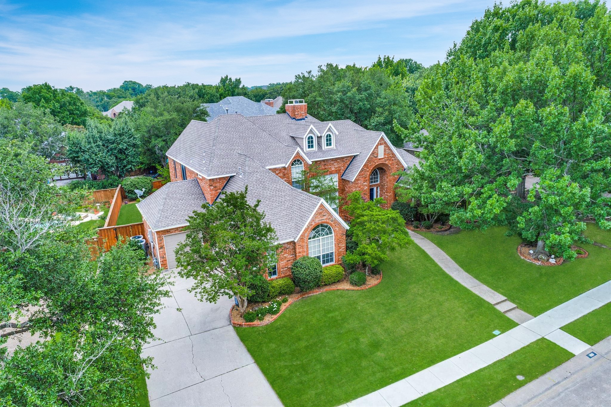 829 Parkwood Court Mckinney TX 75072