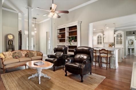 326 W Liberty Street Pilot Point TX 76258