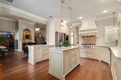 326 W Liberty Street Pilot Point TX 76258
