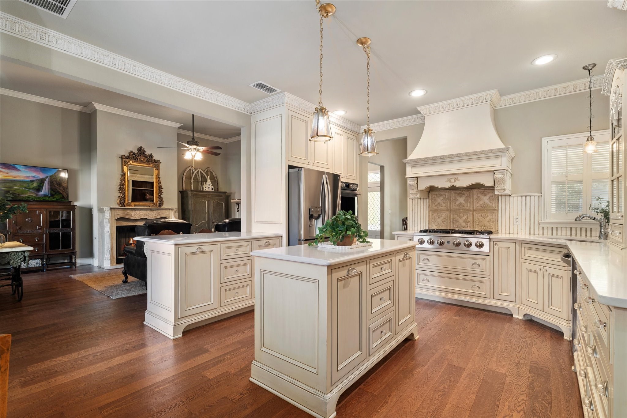 326 W Liberty Street Pilot Point TX 76258