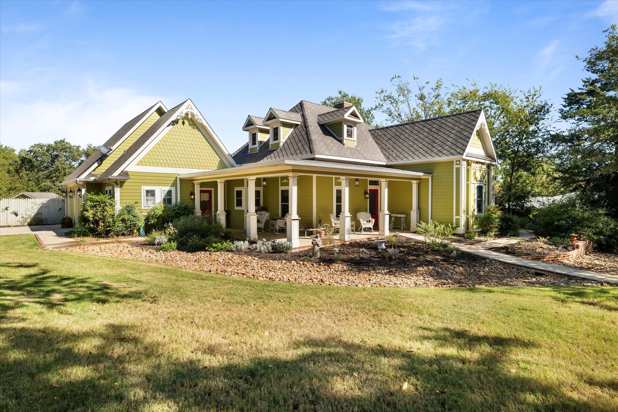 326 W Liberty Street Pilot Point TX 76258