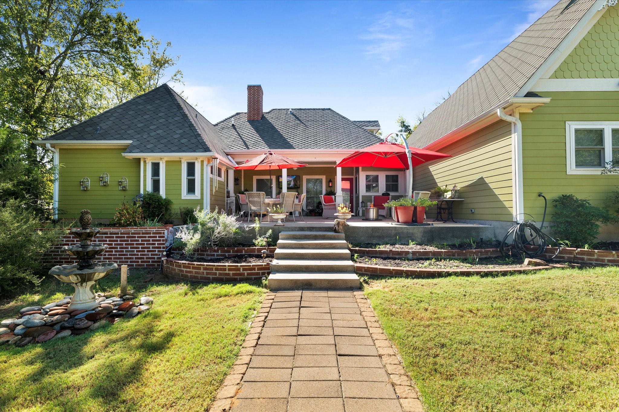 326 W Liberty Street Pilot Point TX 76258