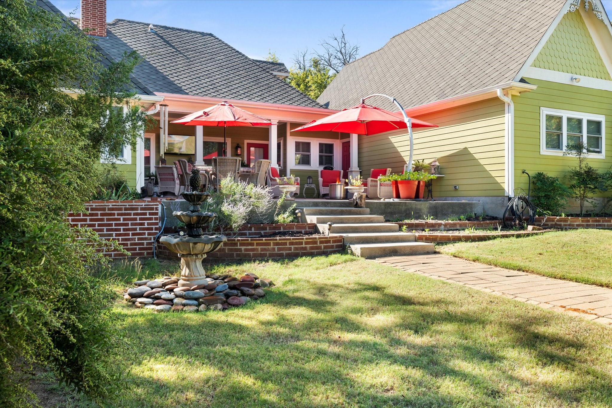 326 W Liberty Street Pilot Point TX 76258