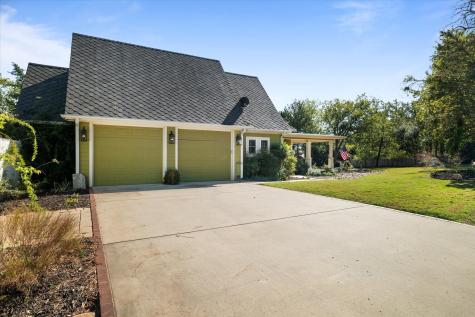 326 W Liberty Street Pilot Point TX 76258
