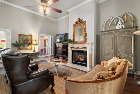 326 W Liberty Street Pilot Point TX 76258