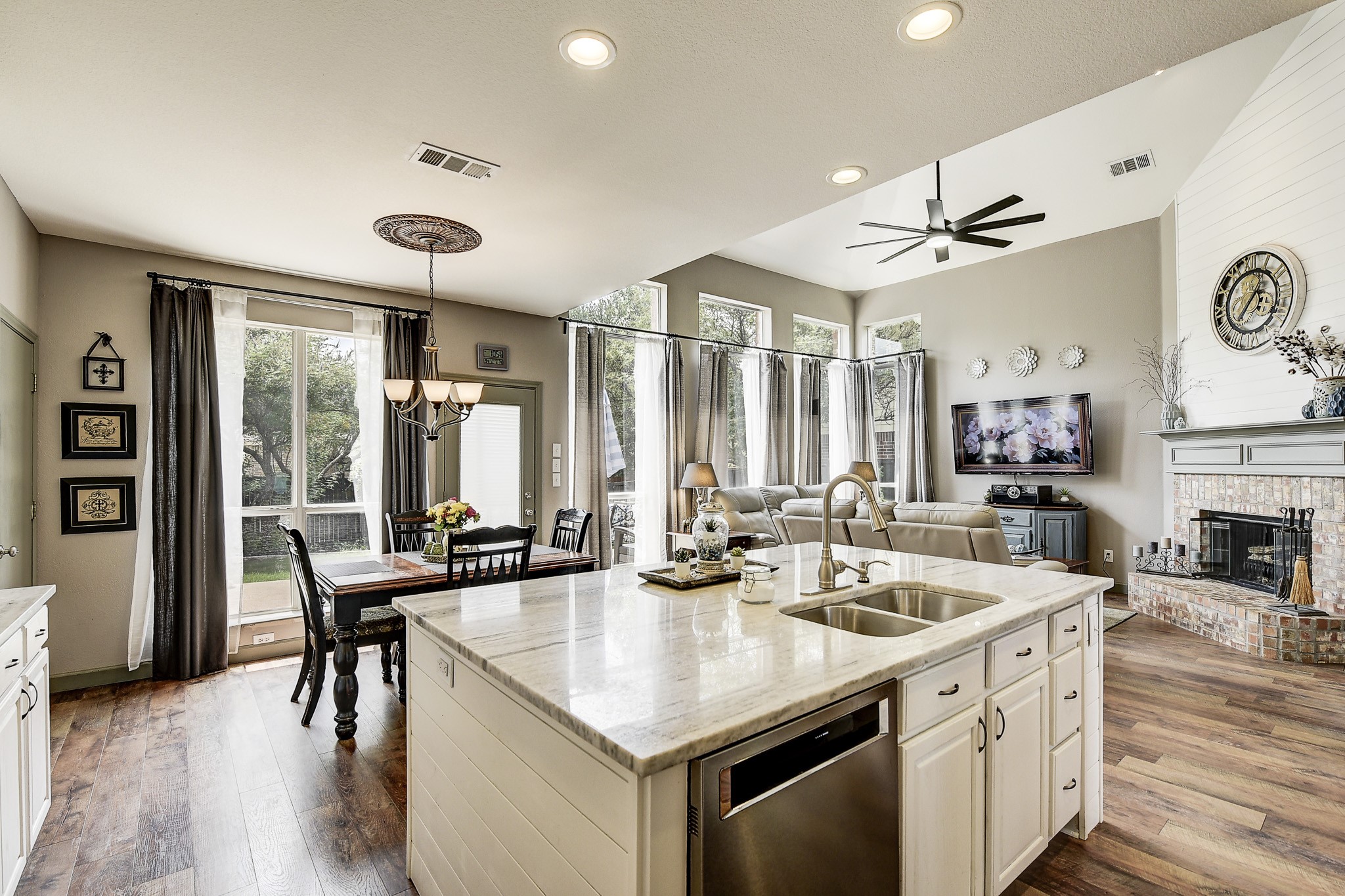 1627 Sagebrush Drive Frisco TX 75033